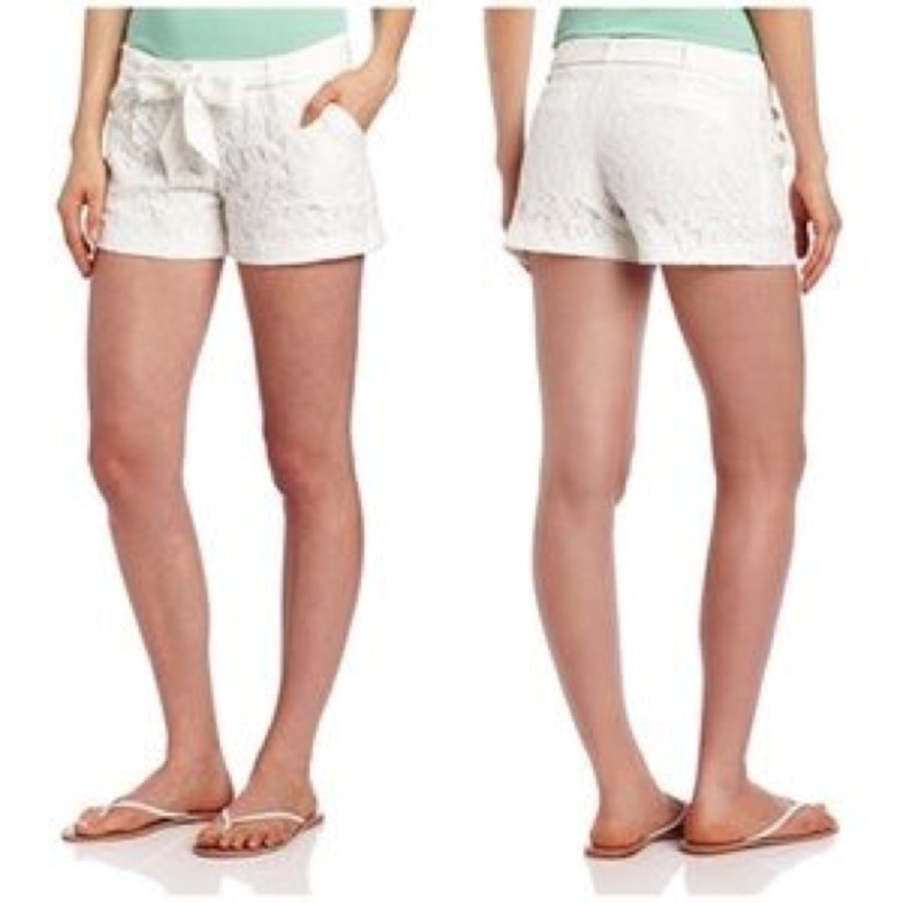 EUC XOXO WHITE LACE SHORTS